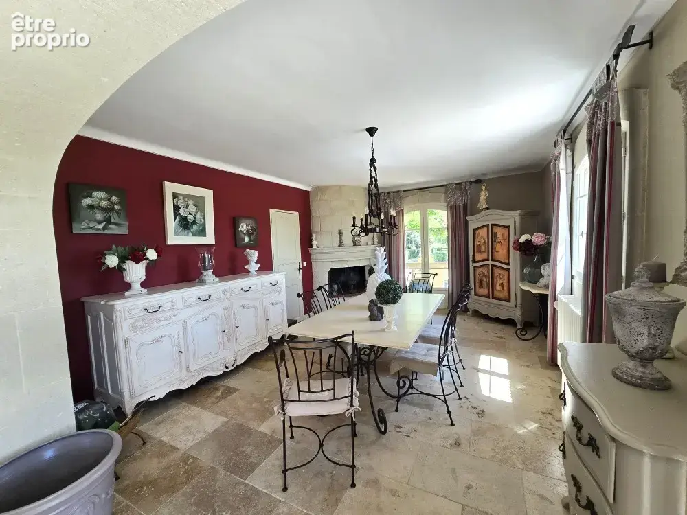 Spacieuse villa - 4860 m2 Terrain - Piscine. - photo 4
