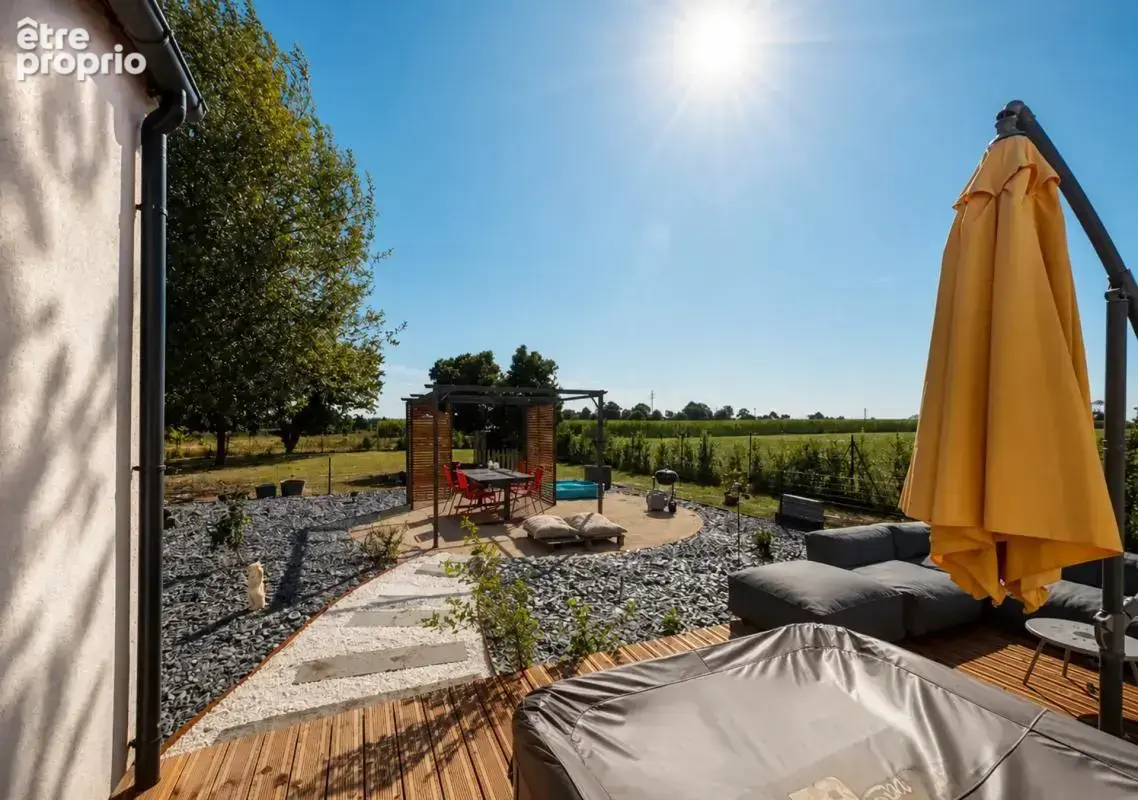Maison de 8 pièces de 168 m² à Isigny-le-Buat - photo 11