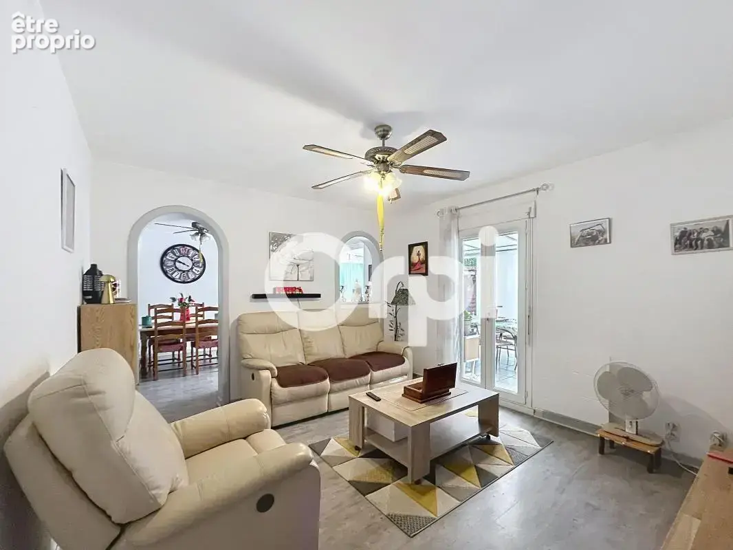 À vendre : Maison de plain-pied à Sarliac-sur-l'Isle — Piscine couverte & grande véranda - photo 4