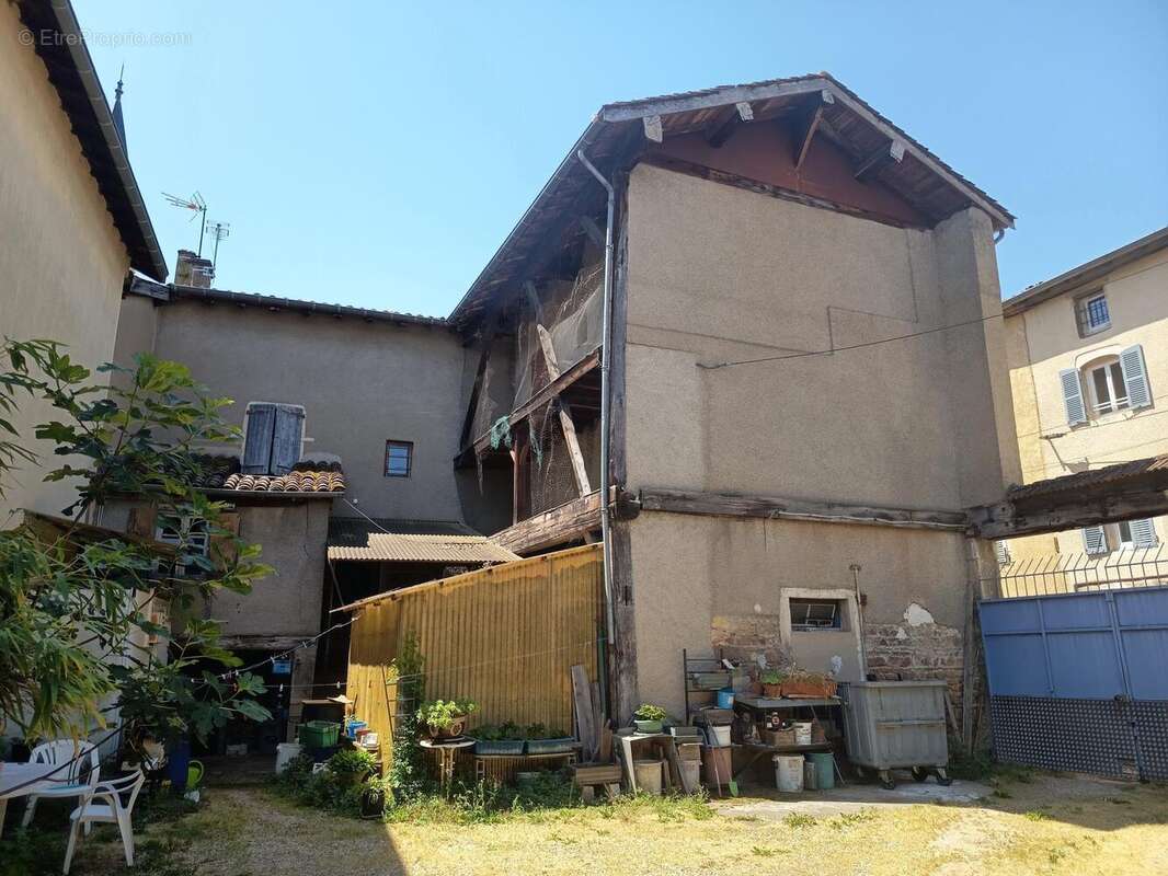 Maison 198 m² à Romaneche-Thorins  - photo 6
