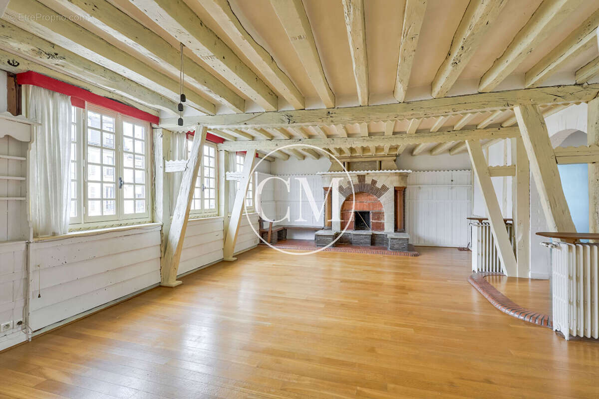 Appartement à VERSAILLES