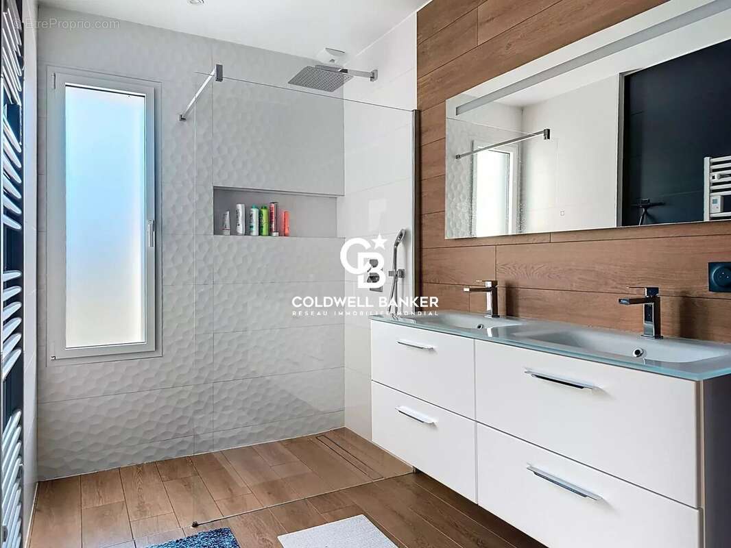 Maison à TALMONT-SAINT-HILAIRE