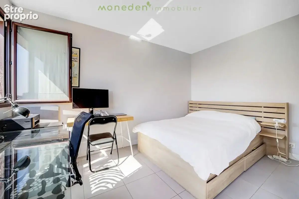 Dernier etage et balcon  plein ciel gambetta - photo 6