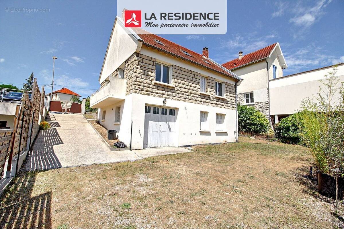 Maison à TRIEL-SUR-SEINE
