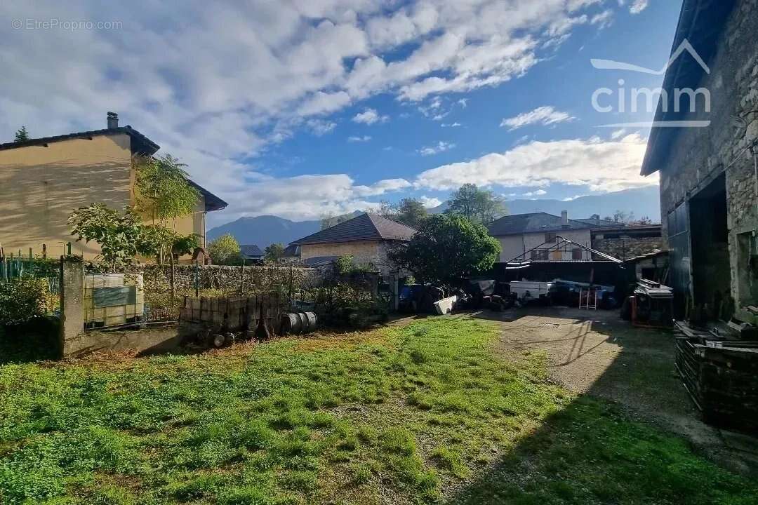 Maison à LA TERRASSE
