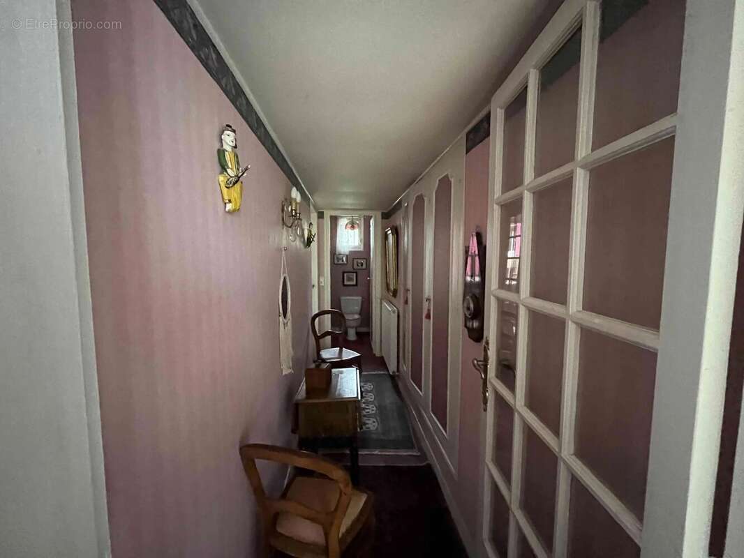 Maison à DAMPIERRE-EN-YVELINES