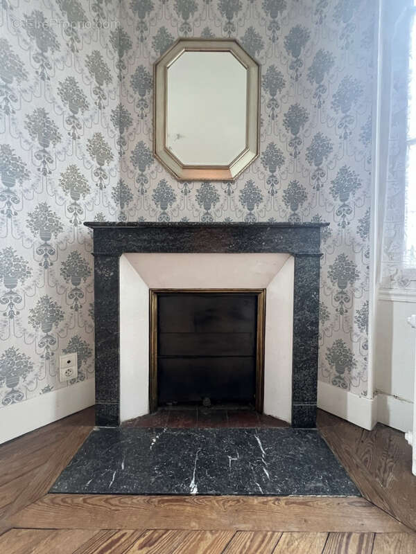 Maison à COSNE-COURS-SUR-LOIRE