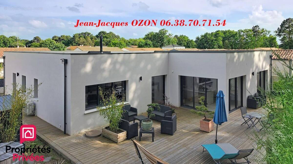 Maison à LES MATHES
