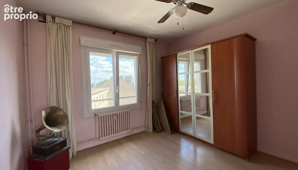 Tours Centre   Appartement T4 avec balcon et vue privilégiée - photo 3