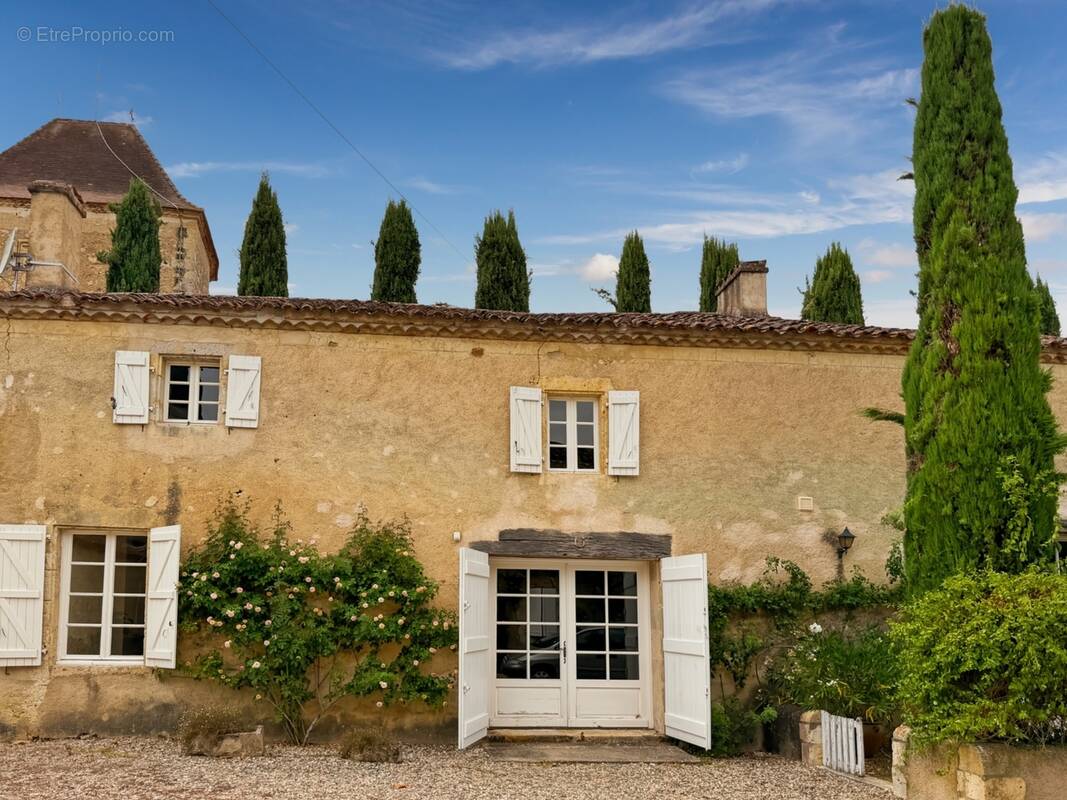 Maison à BAZIAN