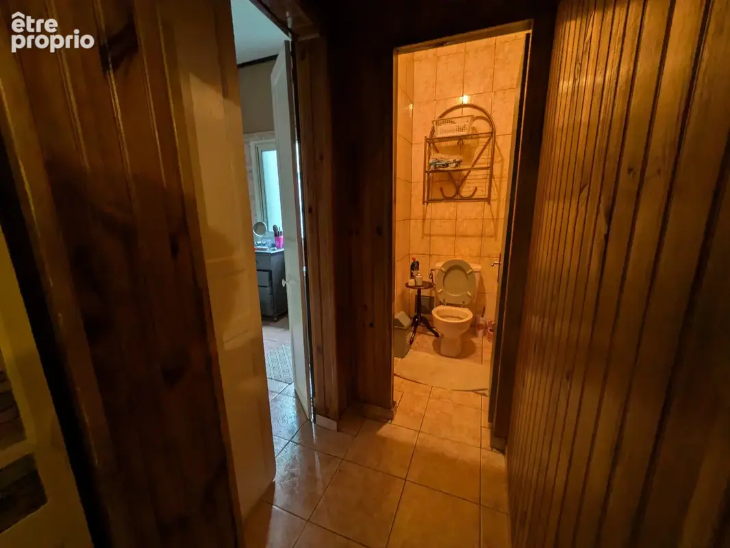 Belle maison familiale avec dépendance et jardin arboré - photo 11