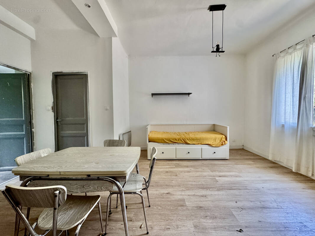 Appartement à MARSEILLE-13E