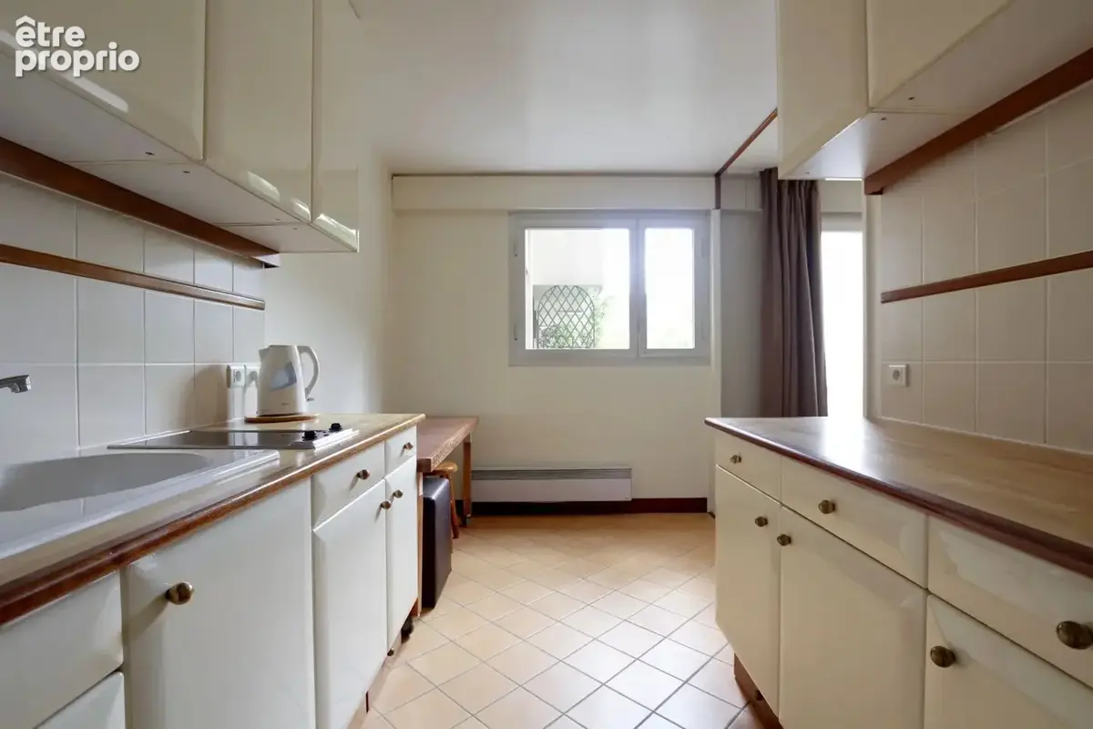 Studio vue parc rue de Clichy - photo 3