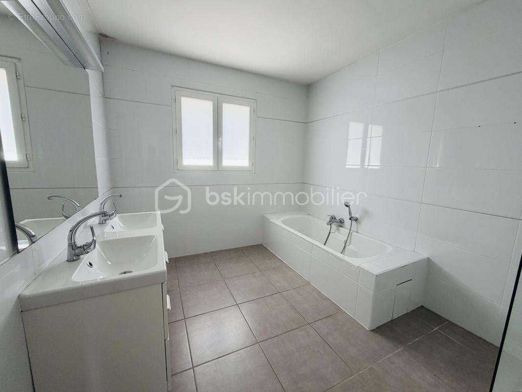 Maison à BEZIERS