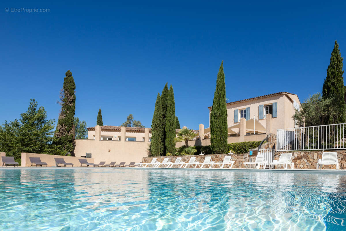 Appartement à GRIMAUD