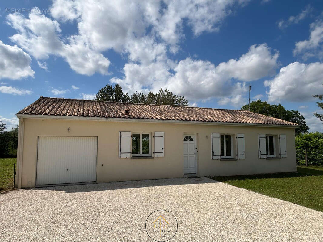 Maison à MAGNAC-SUR-TOUVRE