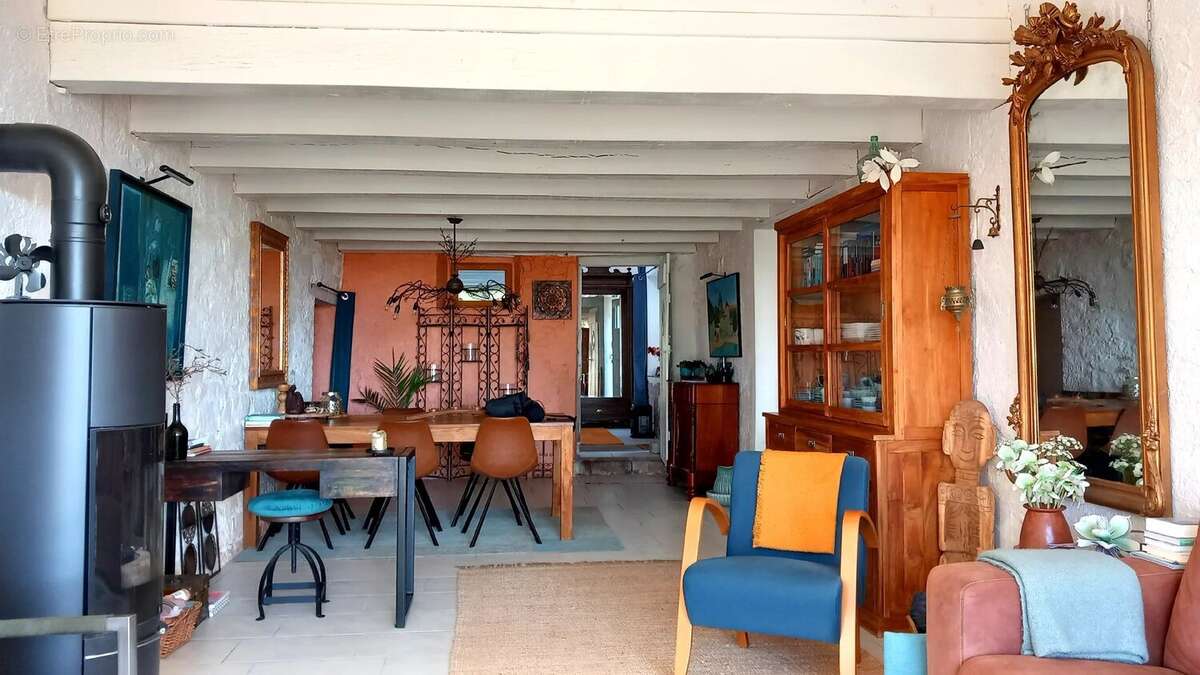 Maison à REGNEVELLE