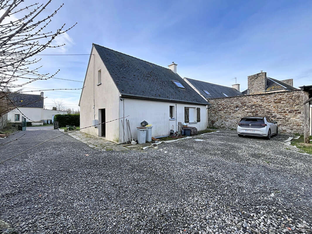 Maison à HIREL