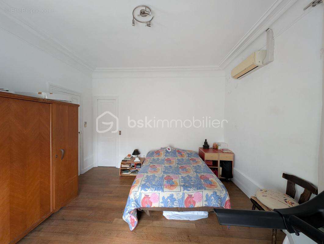 Maison à PONT-SUR-YONNE