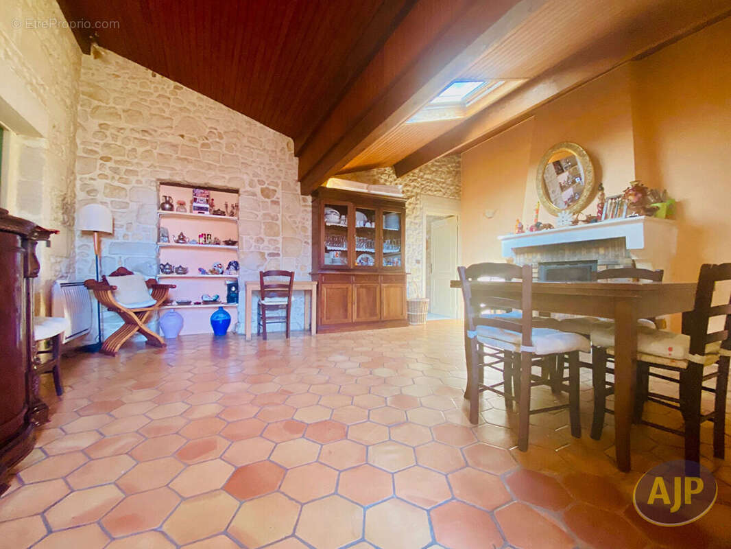 Maison à LESPARRE-MEDOC