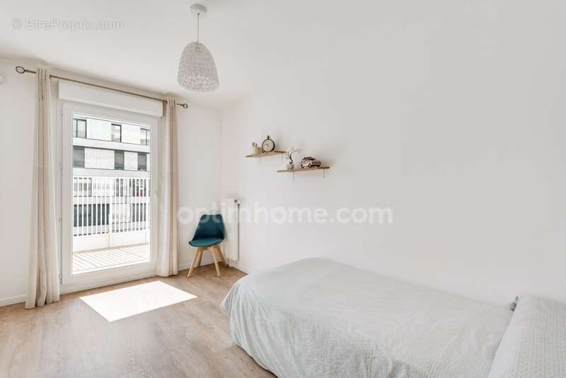 Appartement à GENNEVILLIERS