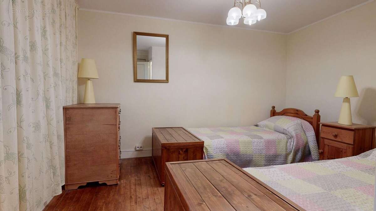 Ensemblededeuxmaisons03122026110620 - Maison à SAINT-CYPRIEN