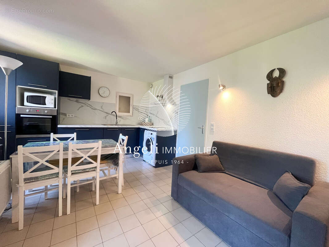 Appartement à FREJUS