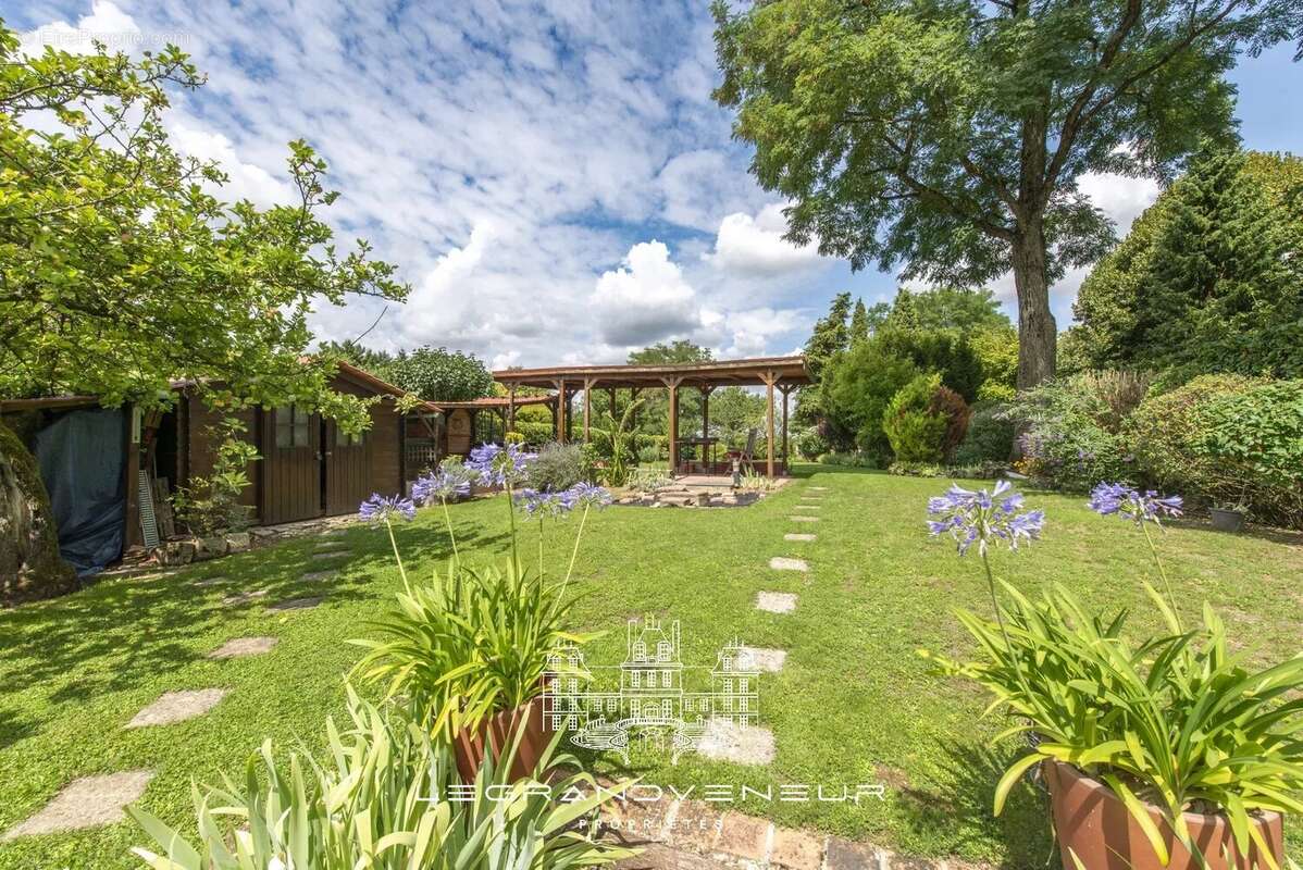 Maison à FONTAINEBLEAU