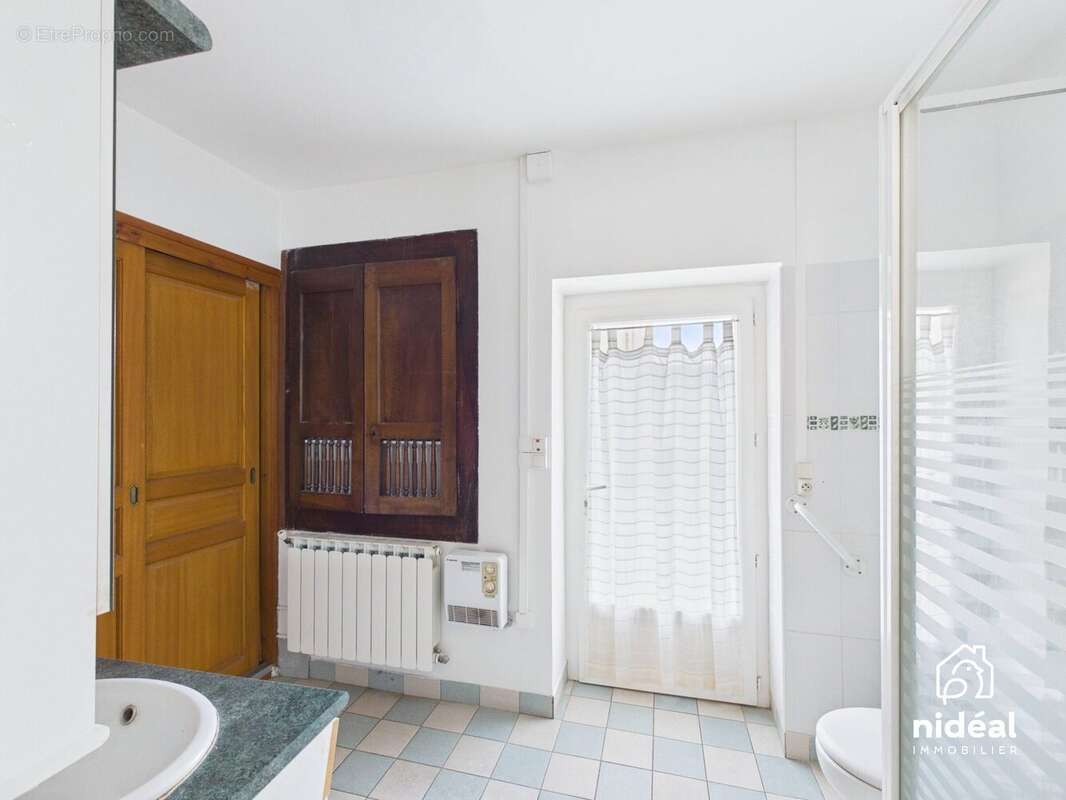 Maison à COMBAS