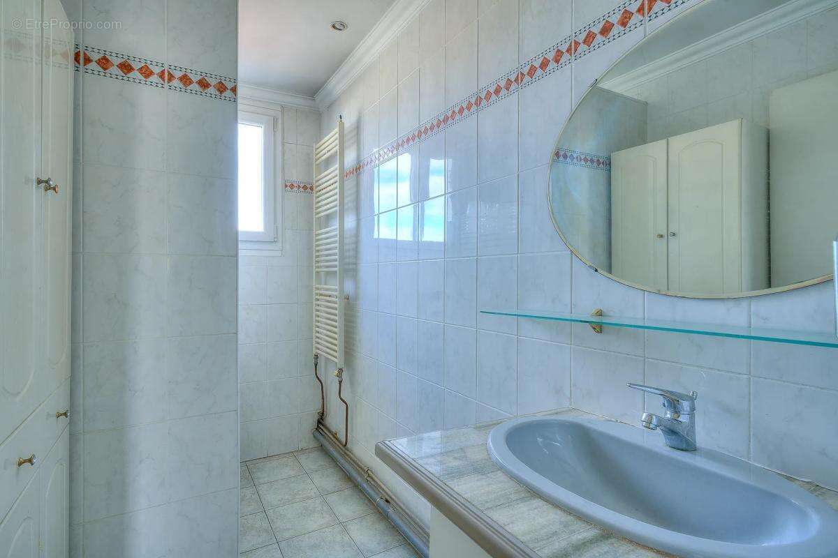 Maison à NEUILLY-PLAISANCE