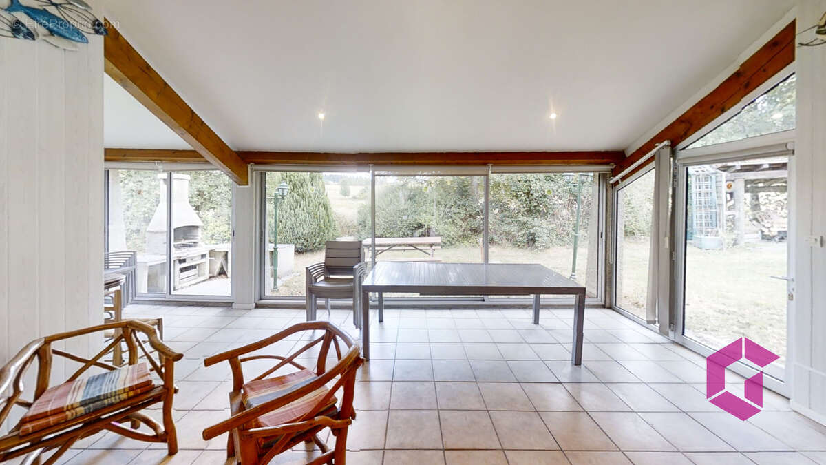 Villa d'env. 150m2 avec double garage et grand jardin ! - photo 3