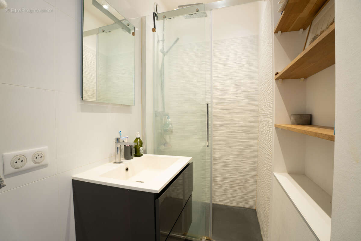 Appartement à MARSEILLE-8E