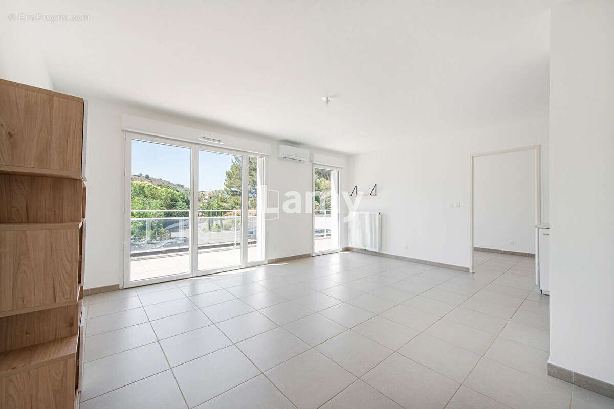 Appartement à SEPTEMES-LES-VALLONS