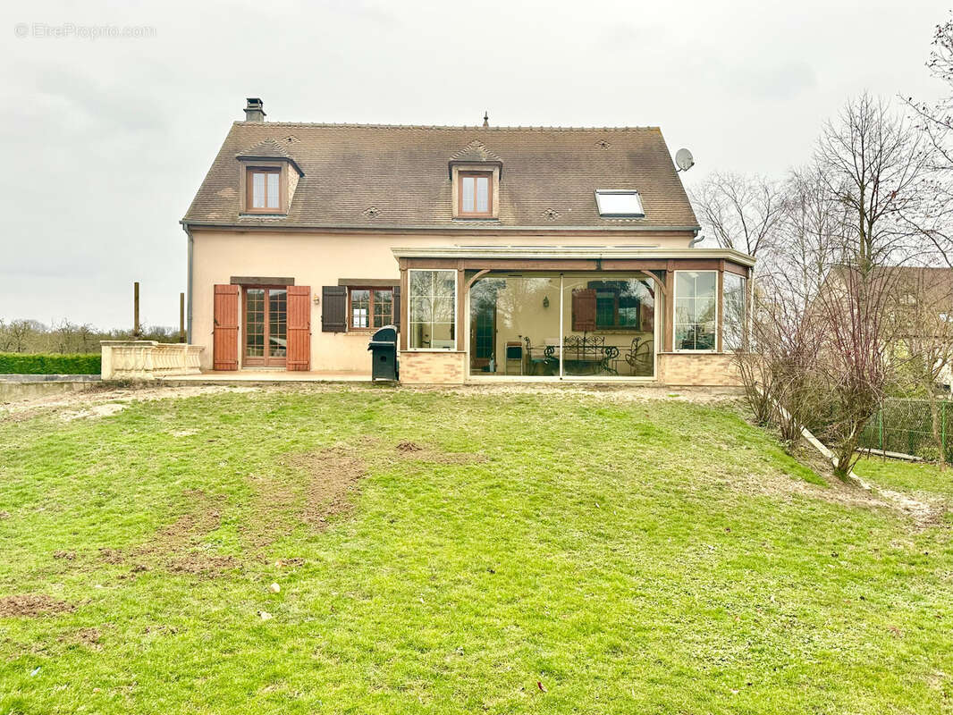 Maison à NANTEUIL-LE-HAUDOUIN