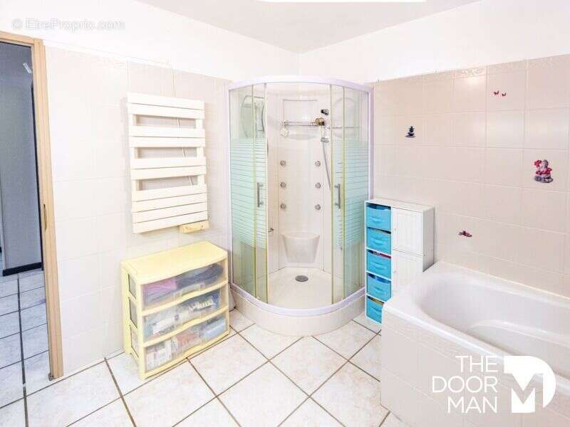 Maison à FLASSANS-SUR-ISSOLE