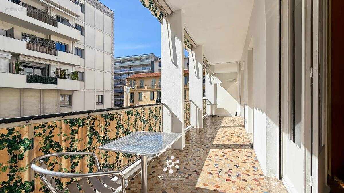 Appartement à NICE
