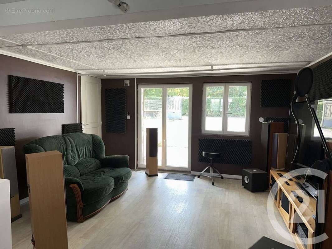 Maison à COSNE-COURS-SUR-LOIRE