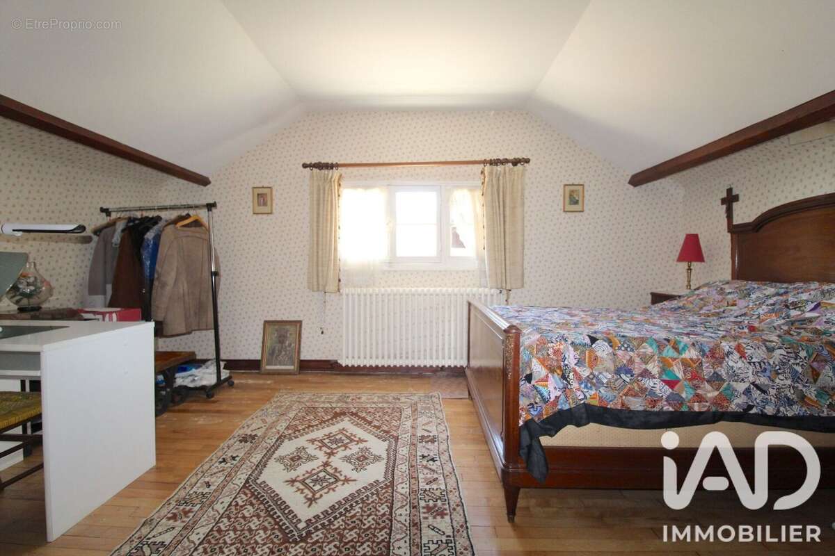 Maison 128 m² à Saint-Fargeau-Ponthierry  - photo 9