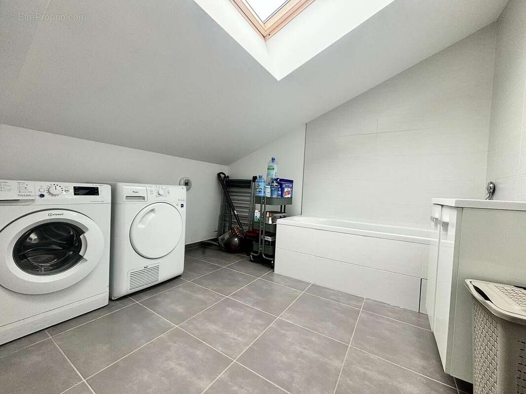 n°5 - Appartement à CLAIX