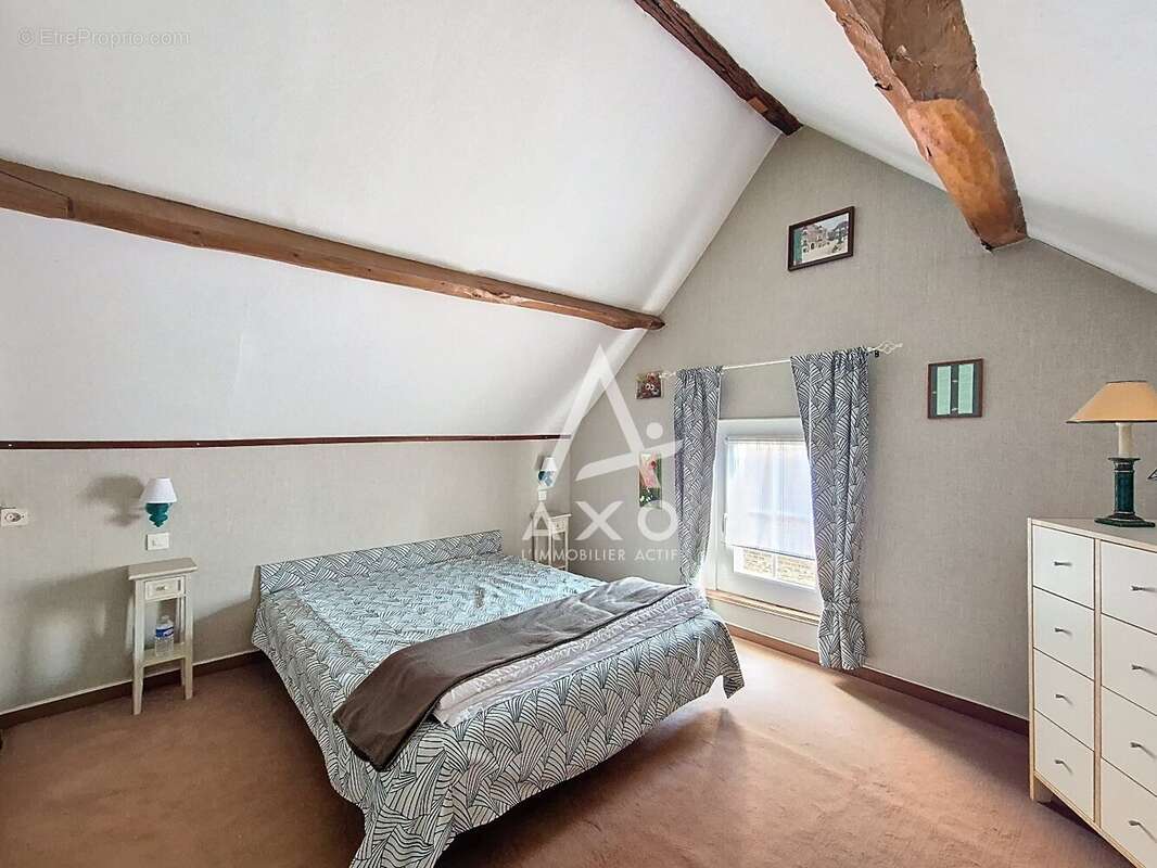 Maison à LACHAPELLE-AUX-POTS
