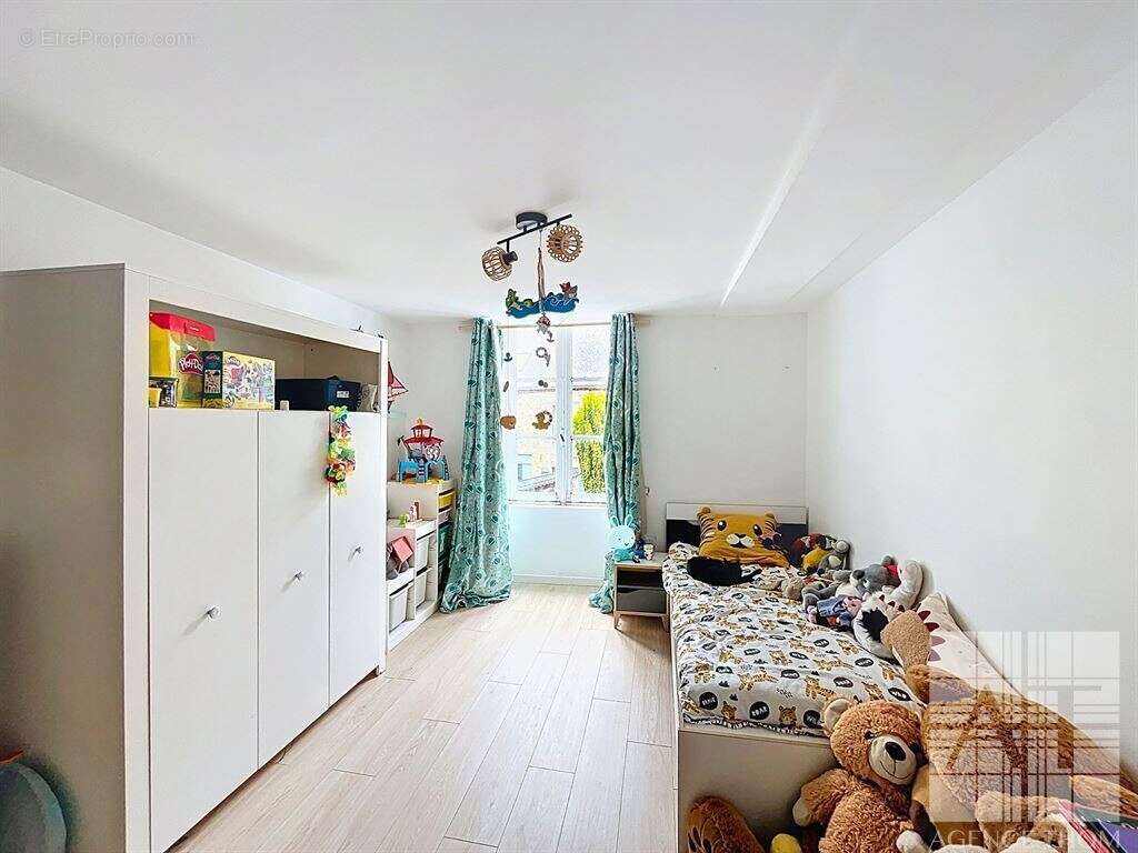 Maison à CHAILLAND