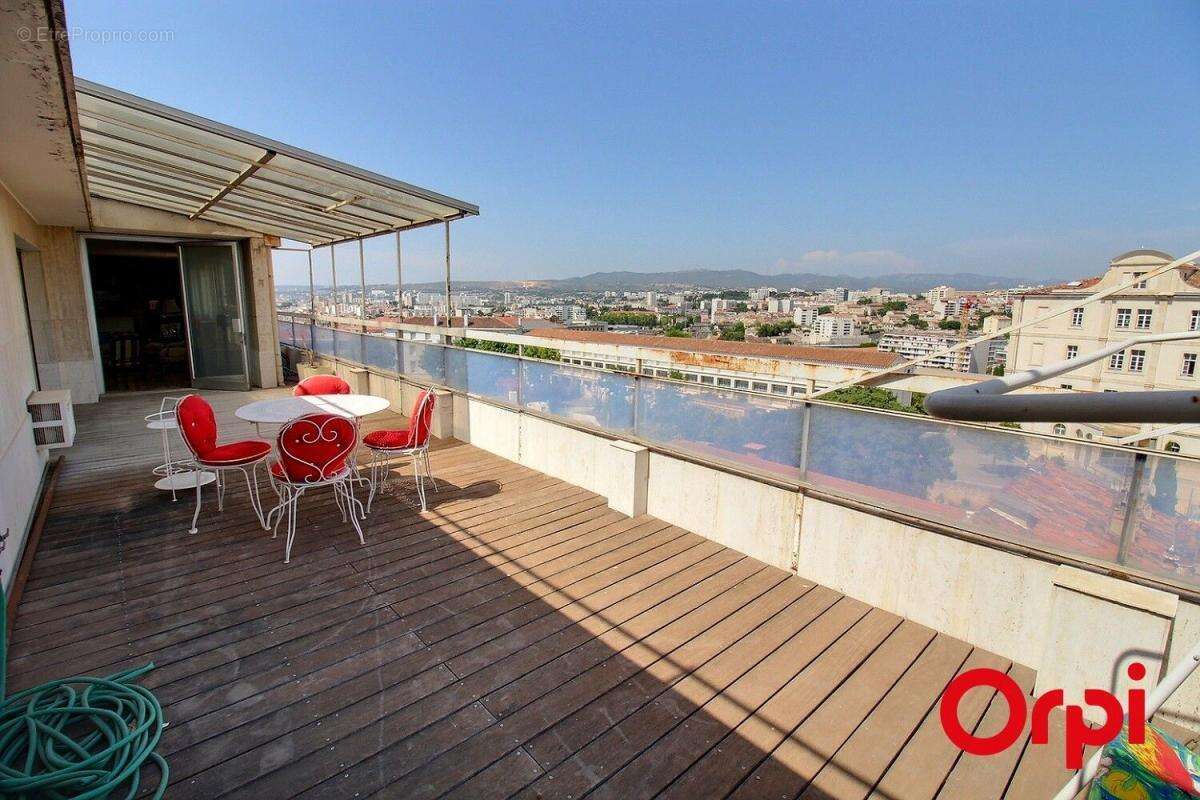Appartement de type 3/4 -170 m² - Penthouse - Dernier étage Terrasse 45 m² - Parking - photo 3