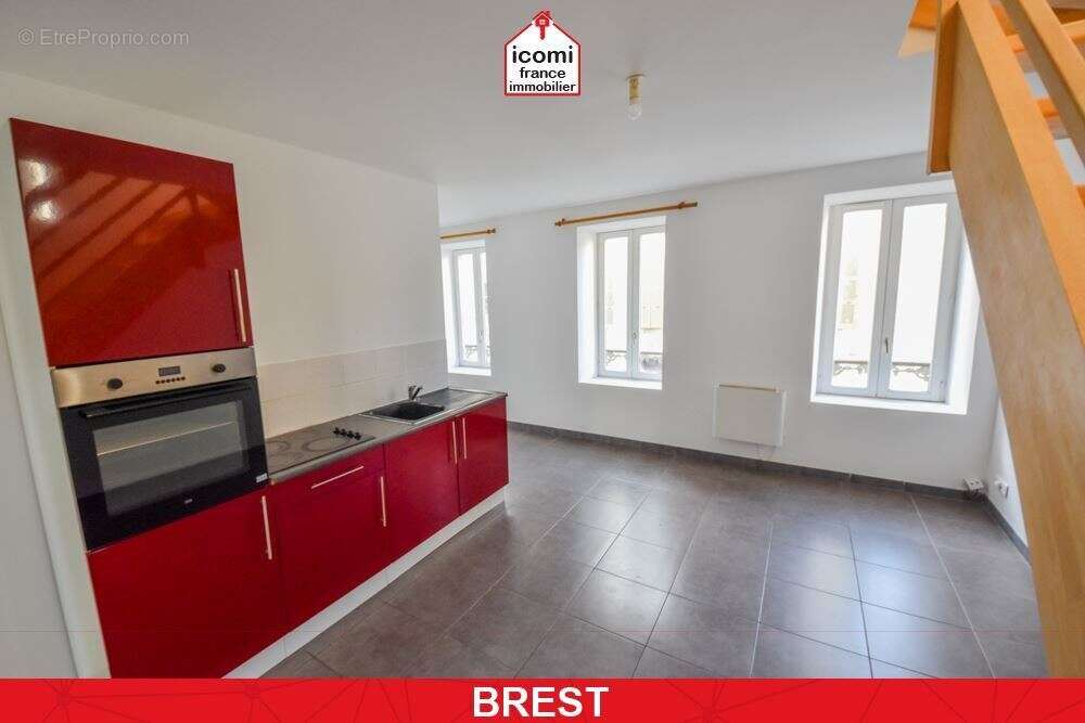 Finistere - brest (29200) - a vendre - appartement duplex t3 55m² - dalle beton - 2 chambres - dernier etage - petite copropriet - photo 2