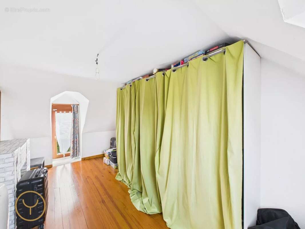 Maison à MARIGNY-LE-CHATEL