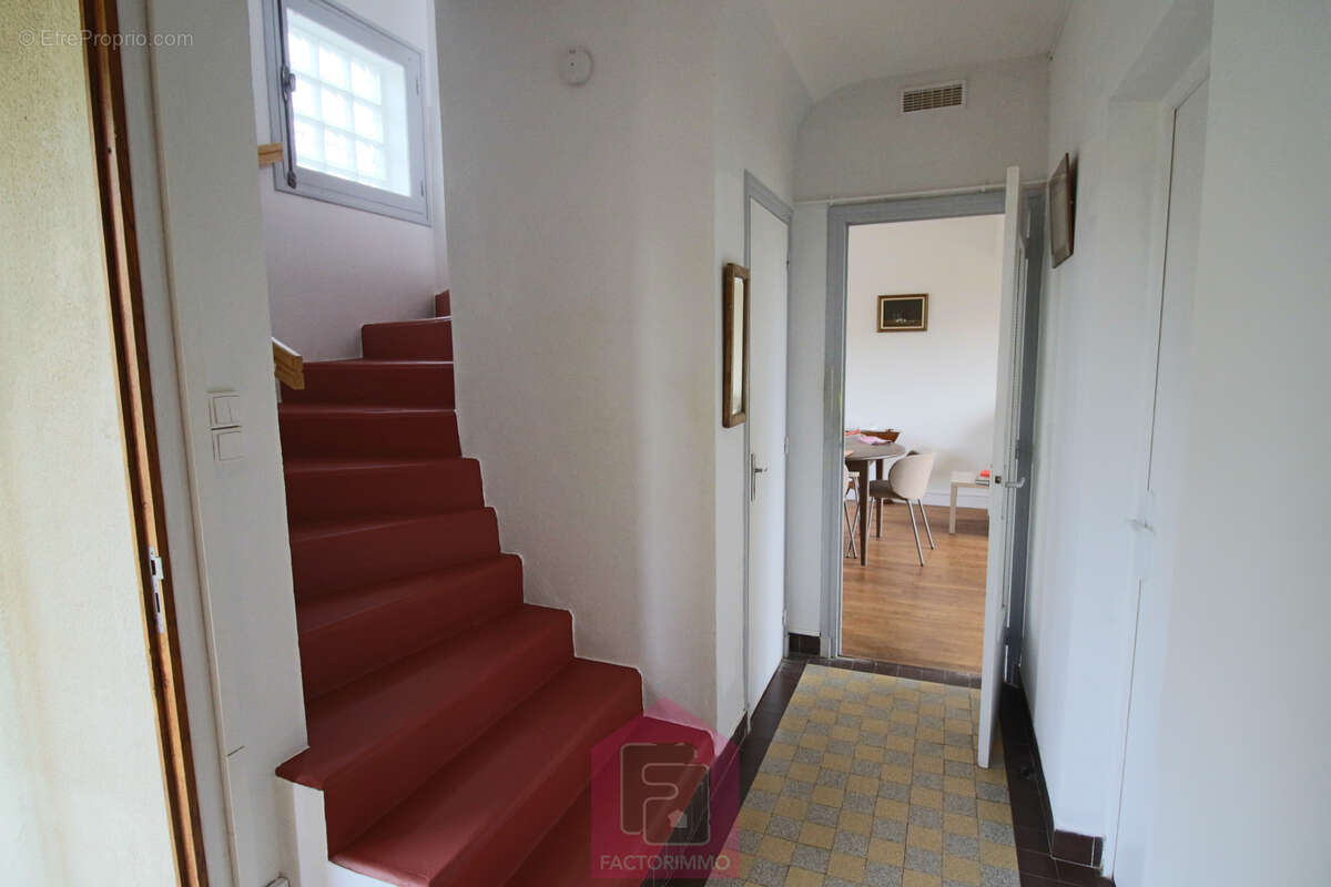 Maison à PUY-L'EVEQUE