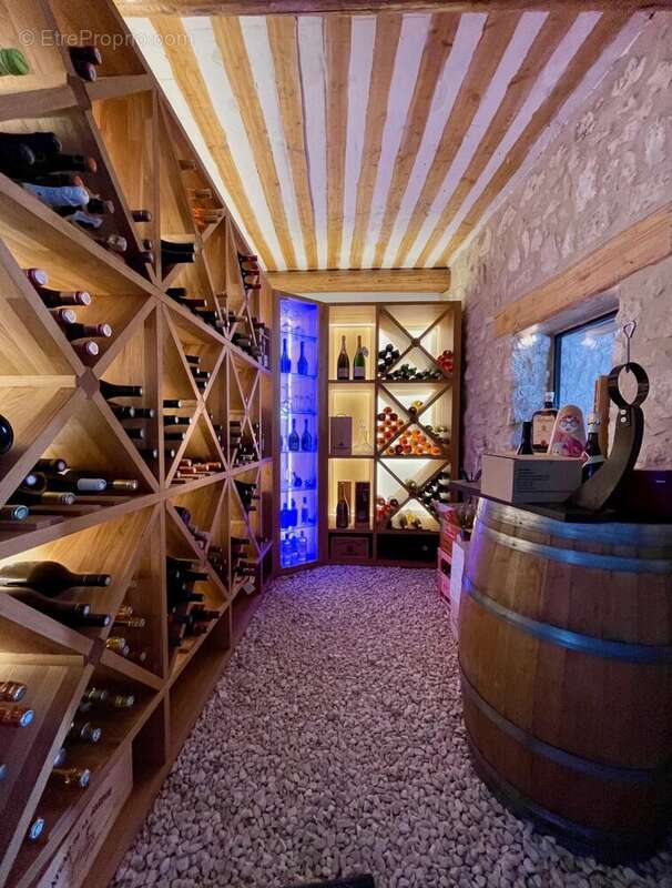 Maison à L&#039;ISLE-SUR-LA-SORGUE