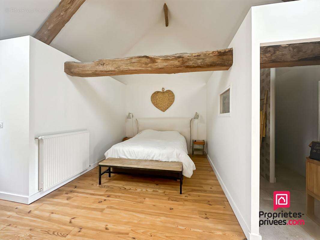 Maison à VAULT-DE-LUGNY