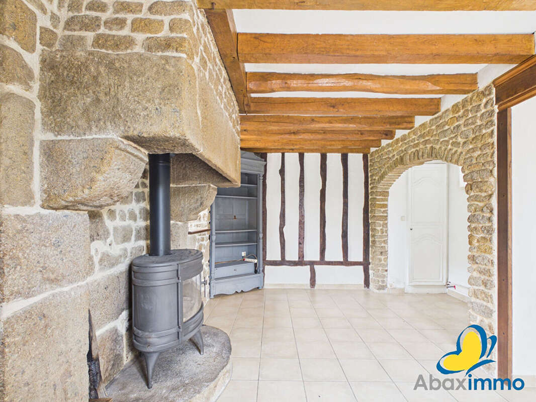 Maison à PUTANGES-PONT-ECREPIN