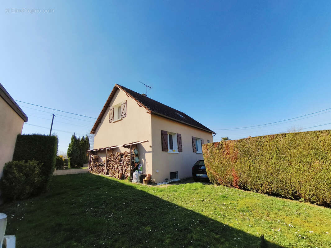 Maison à BREVIANDES