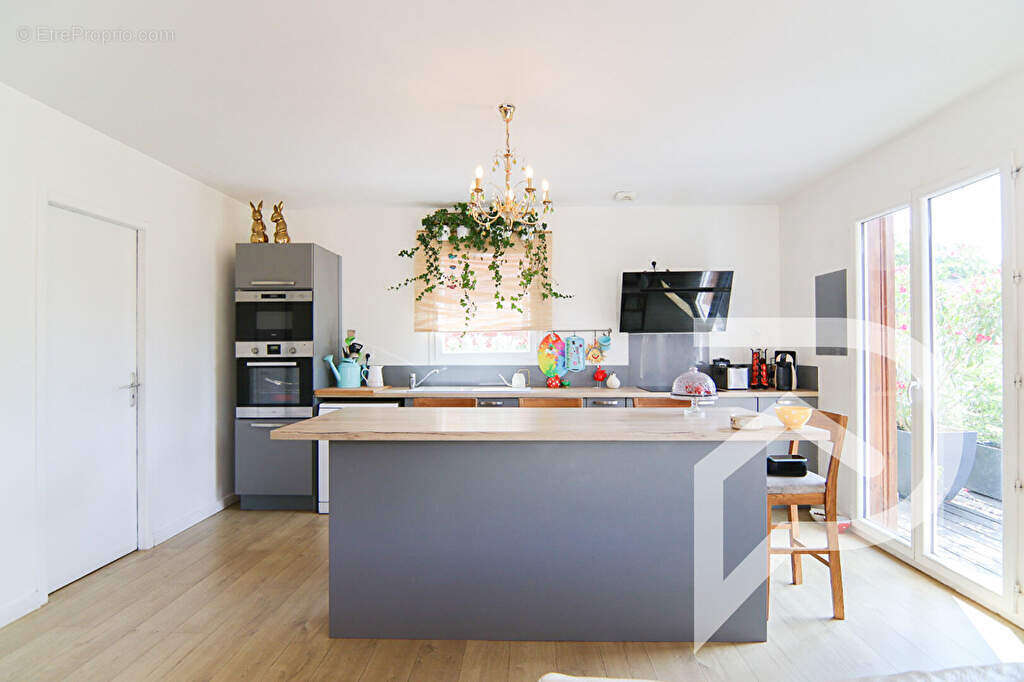 Maison à L&#039;ISLE-JOURDAIN